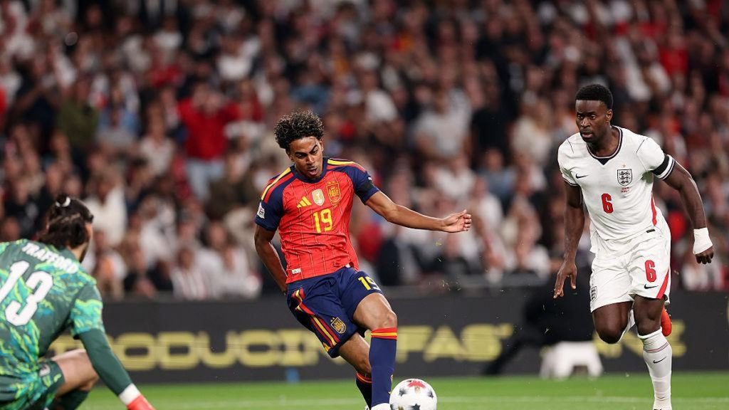Inggris vs Spanyol