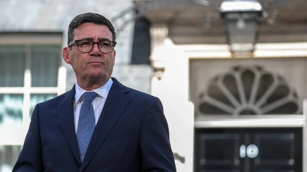 Andy Burnham dan Dilema
